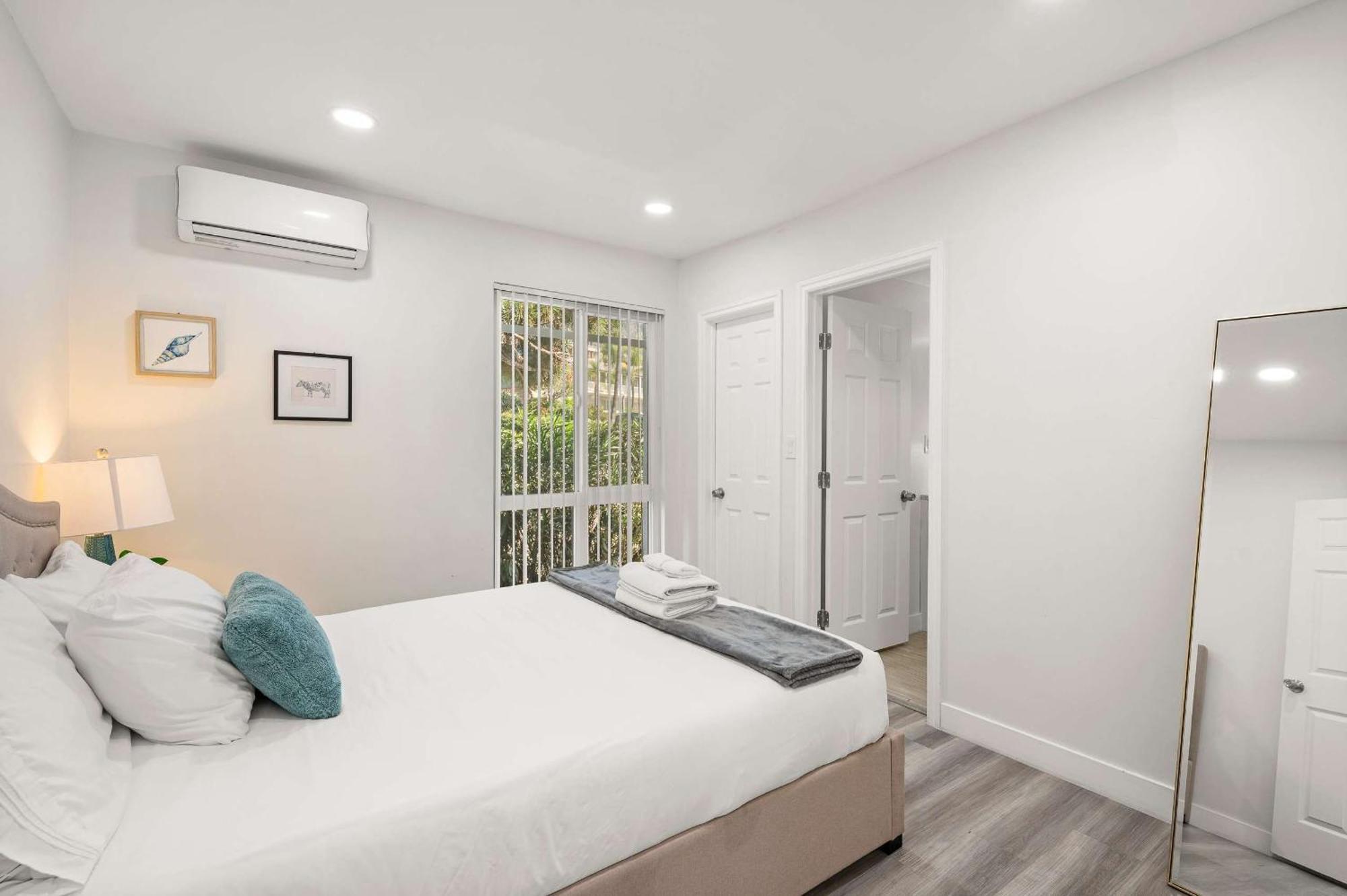 New Renovated 2B2B Apt Self Checkin Free Parking 1 パサディナ エクステリア 写真