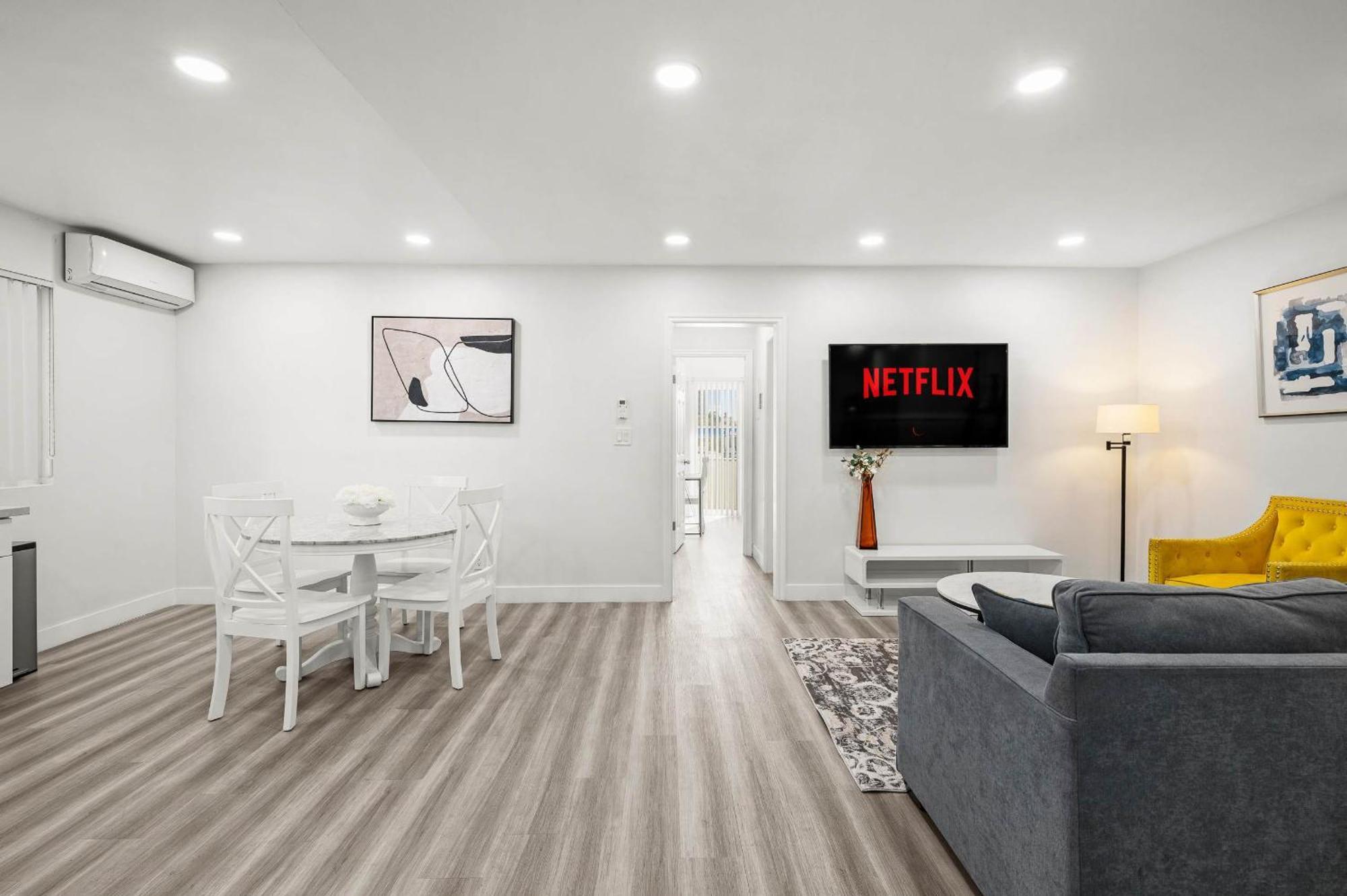 New Renovated 2B2B Apt Self Checkin Free Parking 1 パサディナ エクステリア 写真