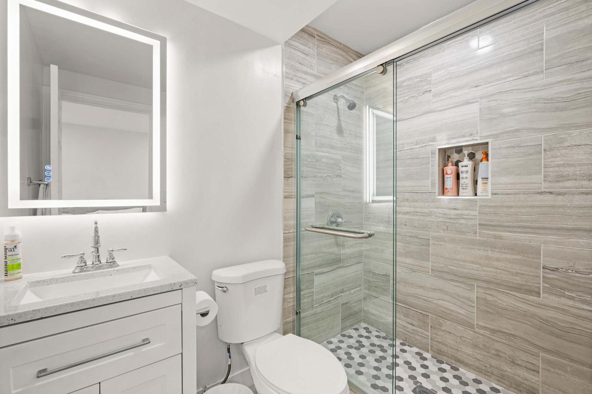 New Renovated 2B2B Apt Self Checkin Free Parking 1 パサディナ エクステリア 写真